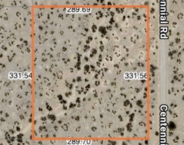 3917 S Centennial Road, Golden Valley, AZ 86413