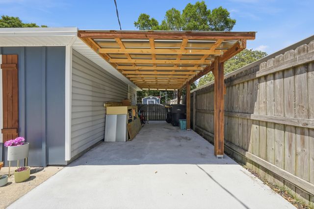 331 SE Wheeler Street, Fort Walton Beach, FL 32548