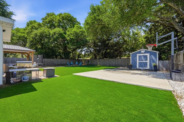 331 SE Wheeler Street, Fort Walton Beach, FL 32548
