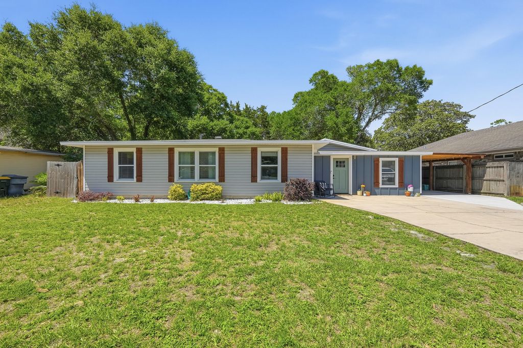 331 SE Wheeler Street, Fort Walton Beach, FL 32548