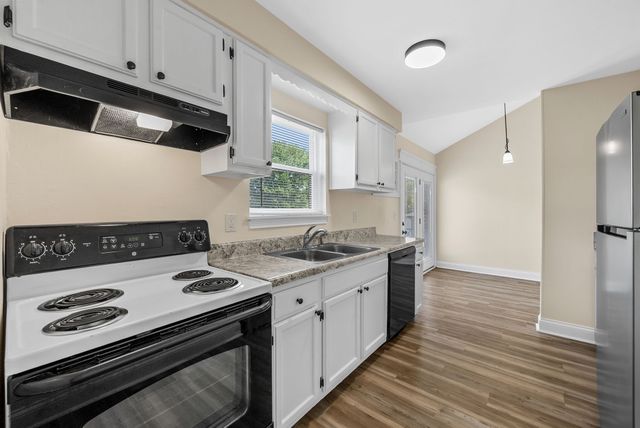 324 Welchwood Dr, Clarksville, TN 37040