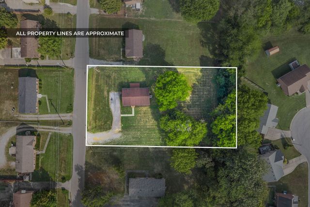 324 Welchwood Dr, Clarksville, TN 37040