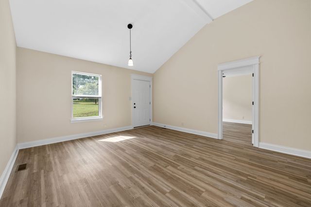 324 Welchwood Dr, Clarksville, TN 37040