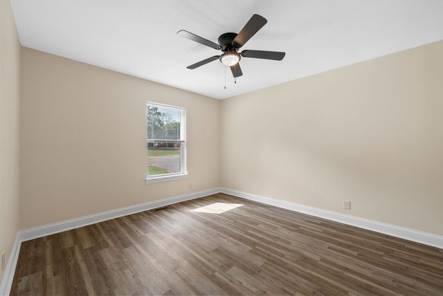 324 Welchwood Dr, Clarksville, TN 37040