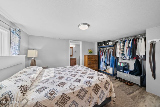 390 SparkmanTown Rd, Rock Island, TN 38581