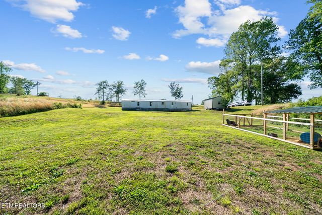 390 SparkmanTown Rd, Rock Island, TN 38581