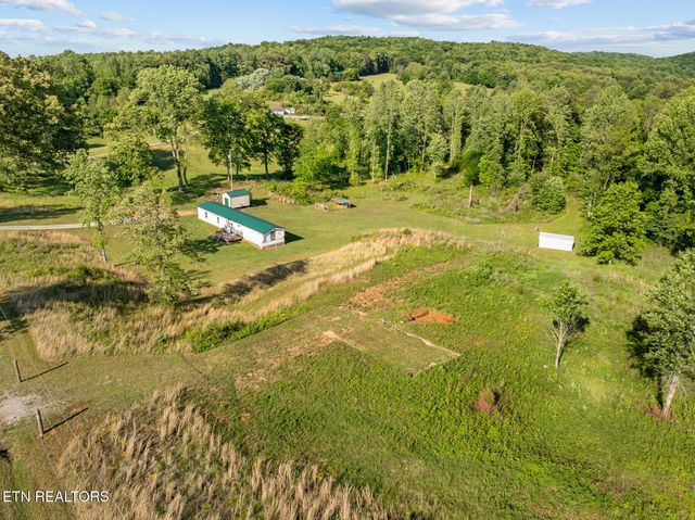 390 SparkmanTown Rd, Rock Island, TN 38581