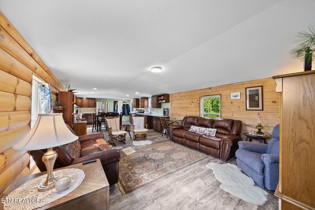 390 SparkmanTown Rd, Rock Island, TN 38581