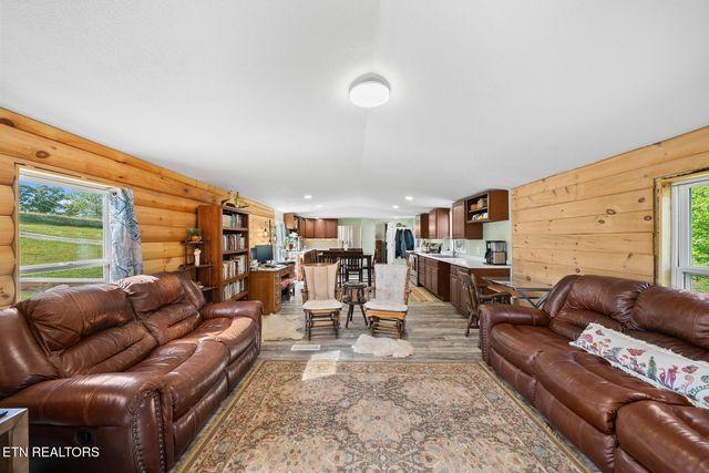 390 SparkmanTown Rd, Rock Island, TN 38581
