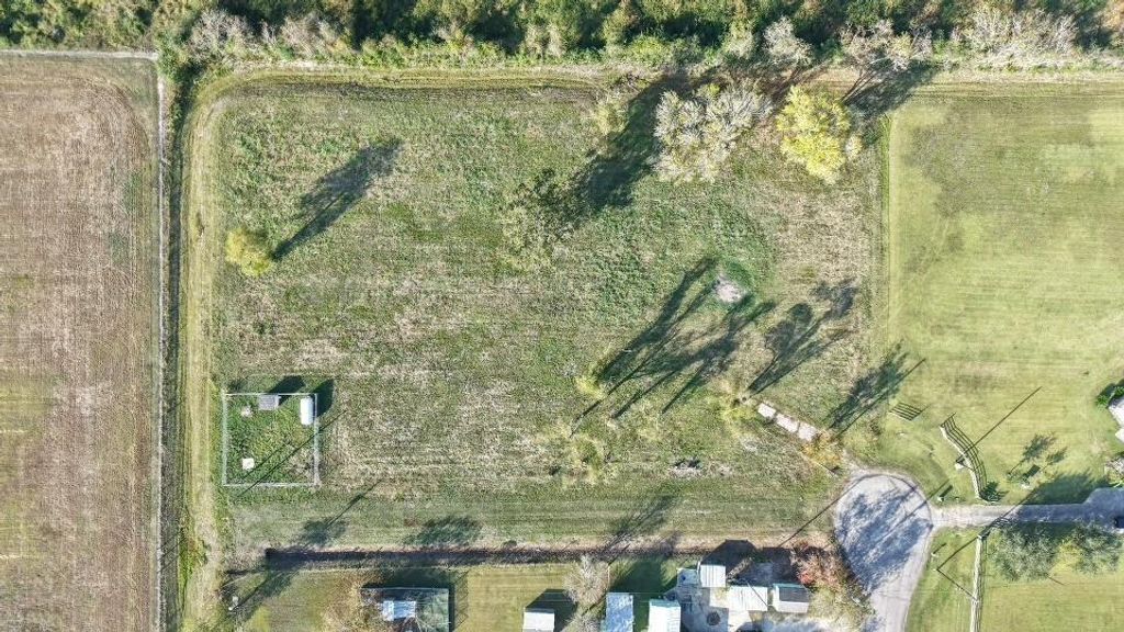 5302 Tree Point Road, Santa Fe, TX 77510