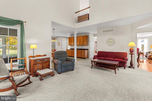 6 BELMONT CIR, Avondale, PA 19311