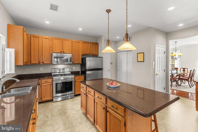 6 BELMONT CIR, Avondale, PA 19311