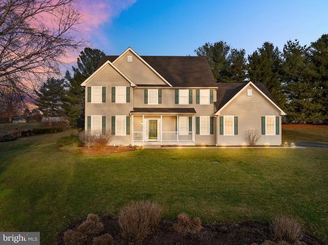 6 BELMONT CIR, Avondale, PA 19311