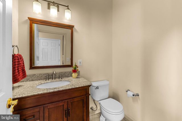 6 BELMONT CIR, Avondale, PA 19311