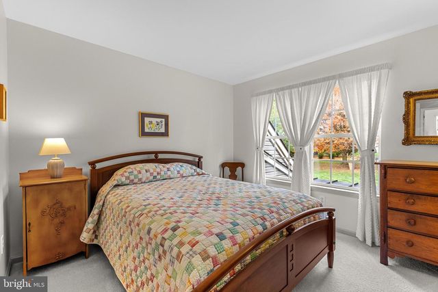 6 BELMONT CIR, Avondale, PA 19311