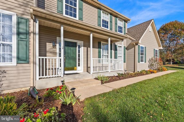 6 BELMONT CIR, Avondale, PA 19311