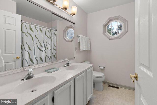 6 BELMONT CIR, Avondale, PA 19311