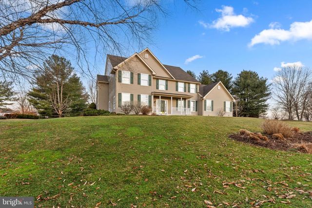 6 BELMONT CIR, Avondale, PA 19311