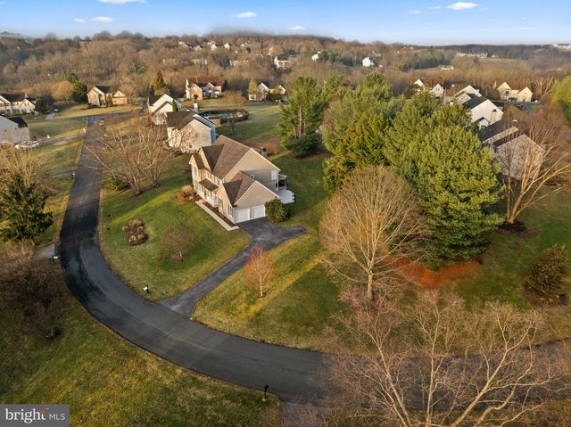 6 BELMONT CIR, Avondale, PA 19311