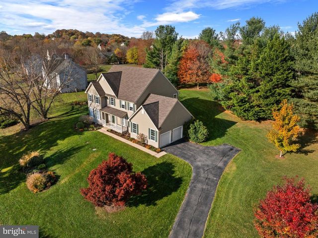 6 BELMONT CIR, Avondale, PA 19311