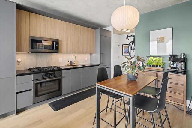 234 W Polk Street 2607, Chicago, IL 60607