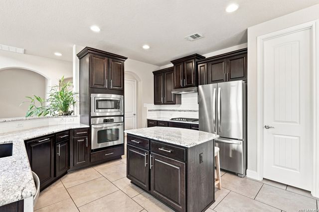 710 Viento Pt, San Antonio, TX 78260