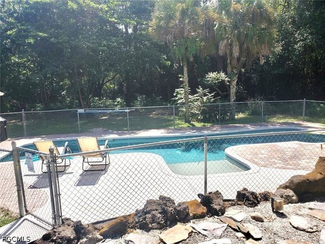 740 19th ST SW, Naples, FL 34117