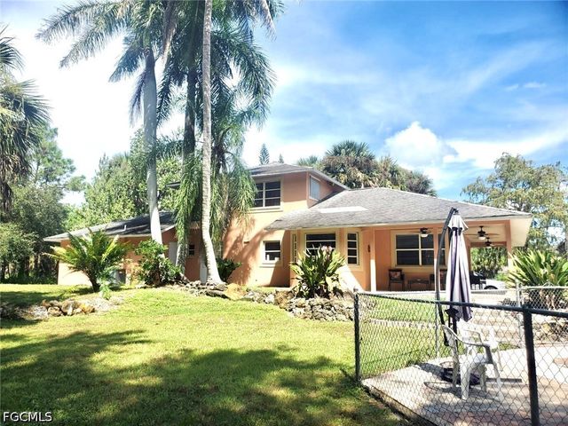 740 19th ST SW, Naples, FL 34117