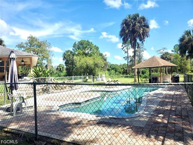 740 19th ST SW, Naples, FL 34117