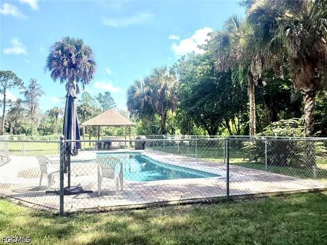 740 19th ST SW, Naples, FL 34117