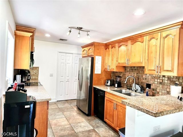 740 19th ST SW, Naples, FL 34117