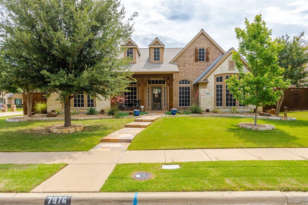 7976 Dunafan Court, Frisco, TX 75036