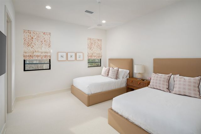 5000 W Hanover Avenue, Dallas, TX 75209