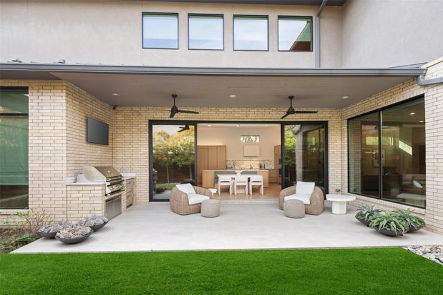 5000 W Hanover Avenue, Dallas, TX 75209