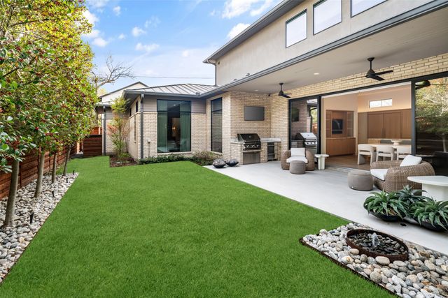 5000 W Hanover Avenue, Dallas, TX 75209