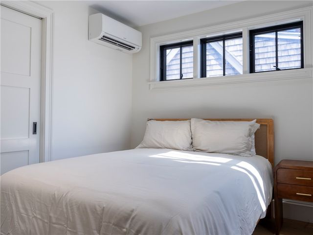 7 Dearborn Street 2, Newport, RI 02840