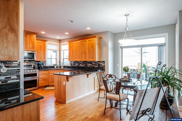 2749 Merced Ct SE, Salem, OR 97306