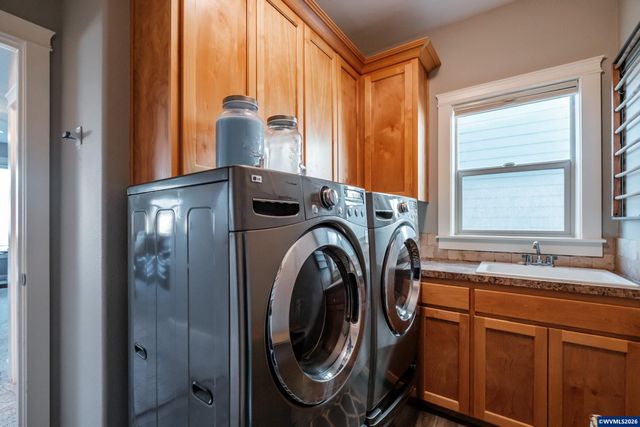 2749 Merced Ct SE, Salem, OR 97306