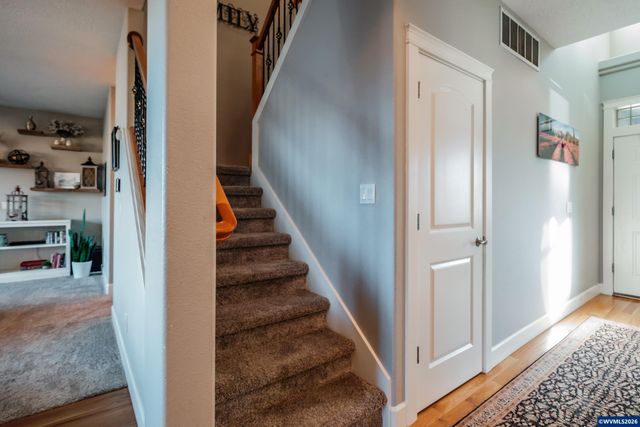 2749 Merced Ct SE, Salem, OR 97306