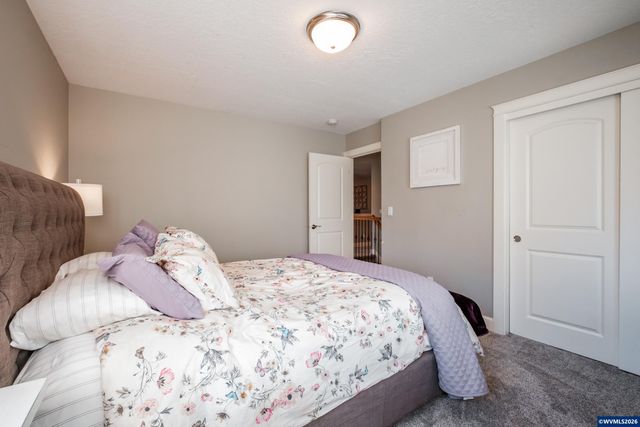 2749 Merced Ct SE, Salem, OR 97306