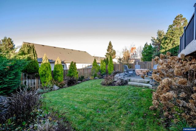 2749 Merced Ct SE, Salem, OR 97306