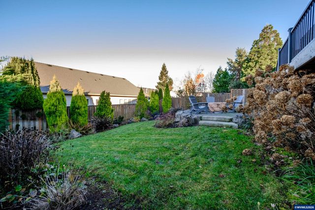 2749 Merced Ct SE, Salem, OR 97306