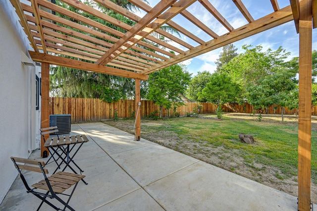 2776 Bridgeford Dr, Sacramento, CA 95833