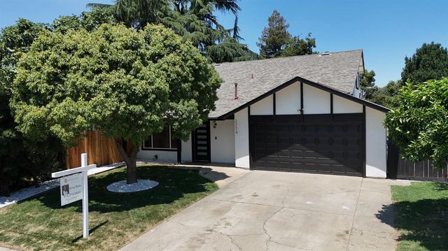 2776 Bridgeford Dr, Sacramento, CA 95833