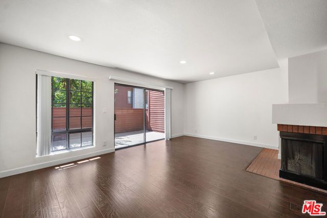 230 Bethany Road 120, Burbank, CA 91504