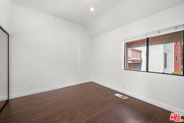 230 Bethany Road 120, Burbank, CA 91504