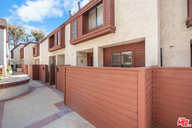 230 Bethany Road 120, Burbank, CA 91504