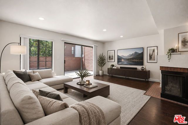 230 Bethany Road 120, Burbank, CA 91504