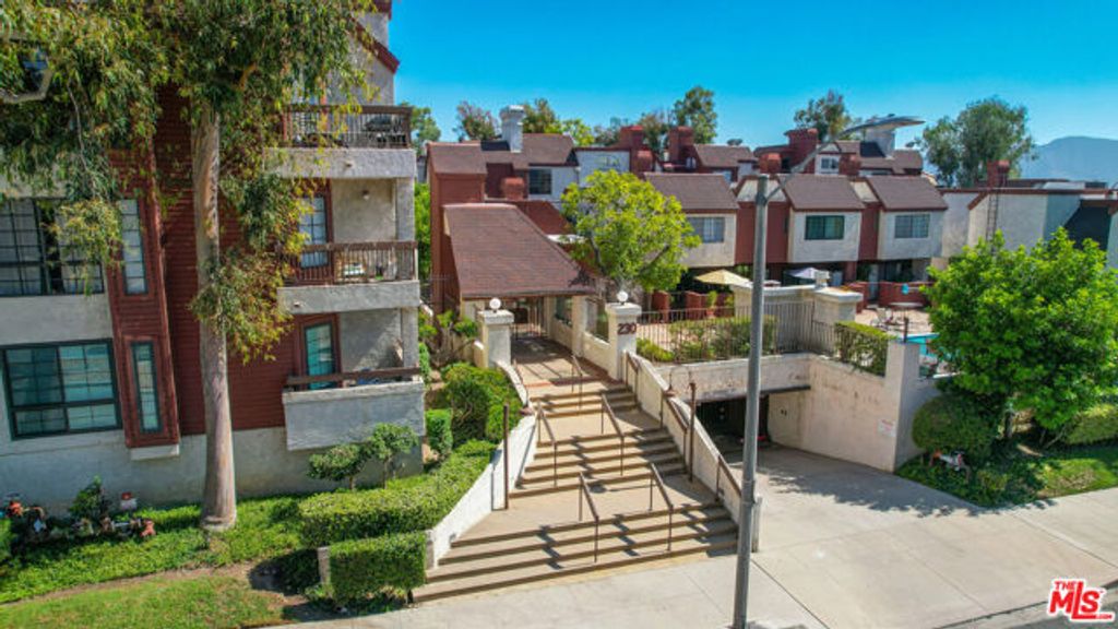 230 Bethany Road 120, Burbank, CA 91504