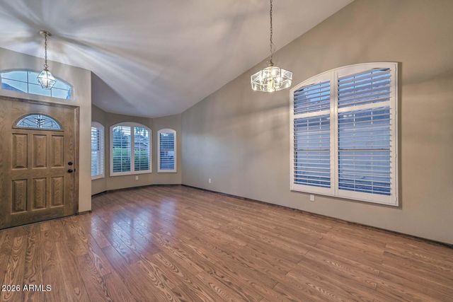 5141 W WIKIEUP Lane W, Glendale, AZ 85308